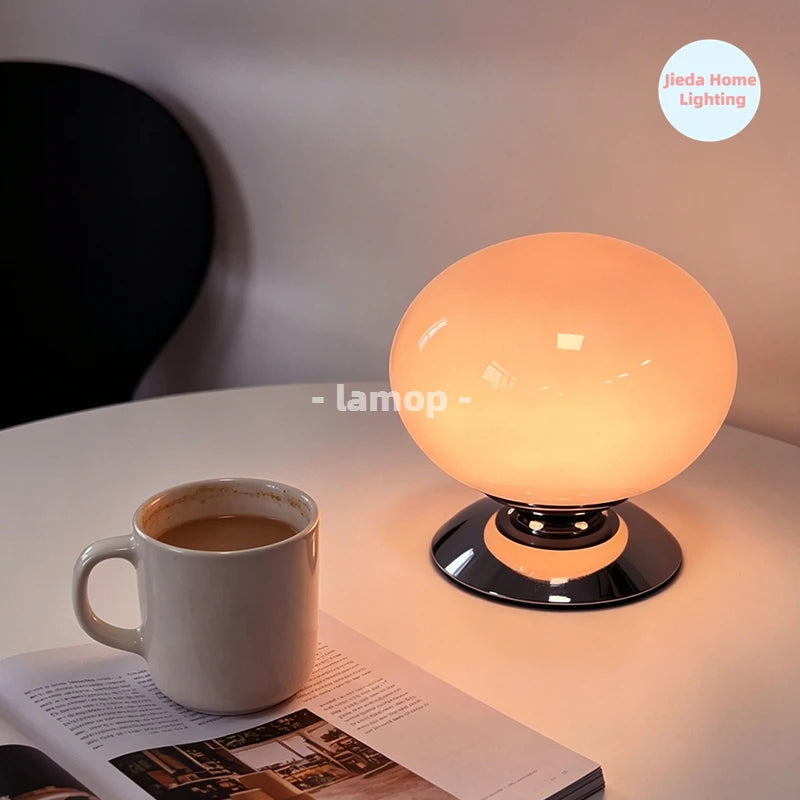 Gloss White Globe Shell Glass Table Lamp Italian Retro Bedside Lamp 3 Color Temperature Entrance Bedroom Homestay Decor Table